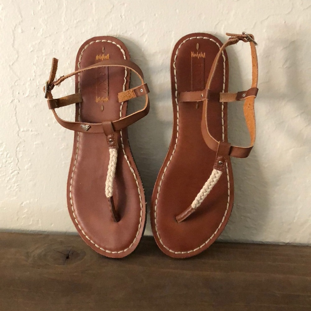 Roxy sandals
